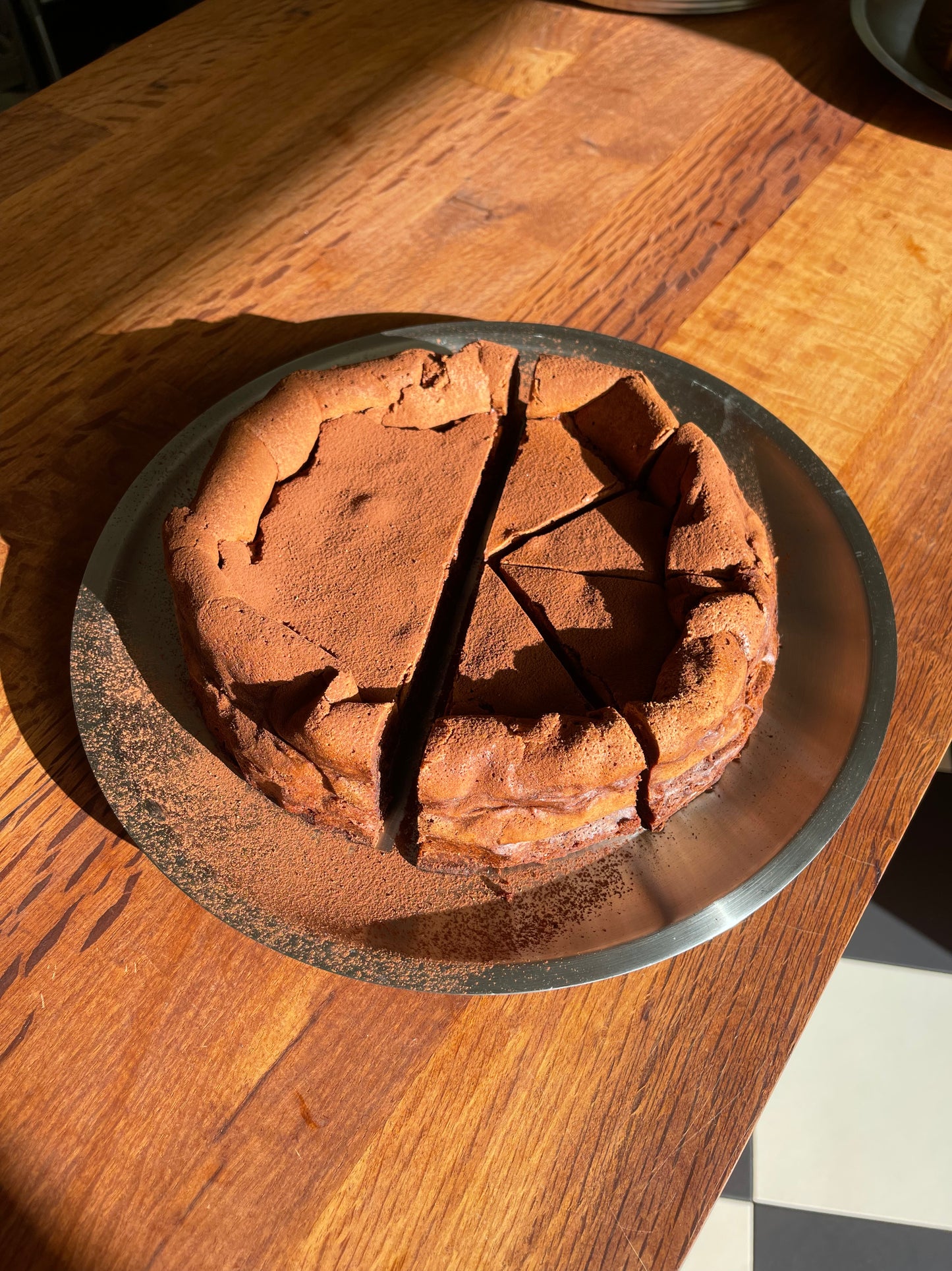 Baked chocolate mousse cake